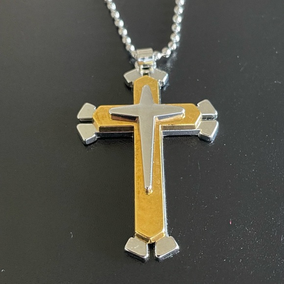 Gold silver stainless steel cross necklace for men - Picture 4 of 8